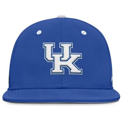 Nike Kentucky Wildcats Dugout True Menâs  Men's Dri-fit College Fitted Hat