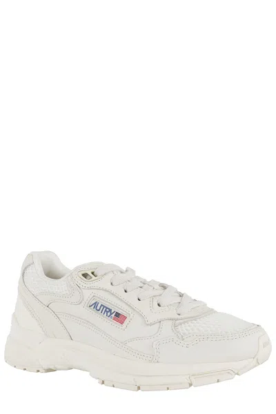 Autry White Leather And Mesh Hyperway Sneakers