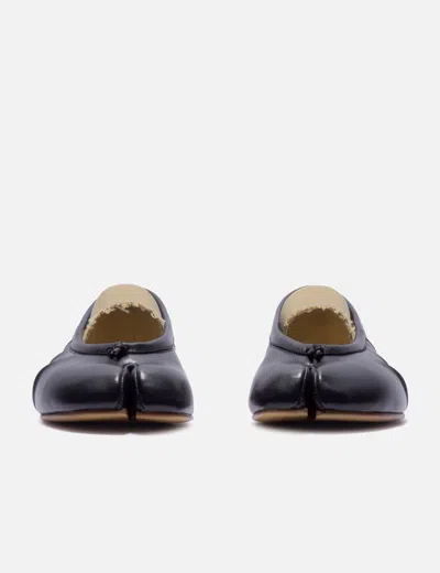 Maison Margiela Black Leather Flats With Elegant Elastic Strap In Black
