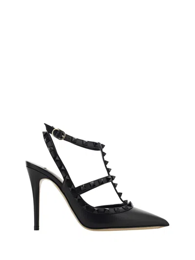 Valentino Studded Leather Decollete Pumps In Black