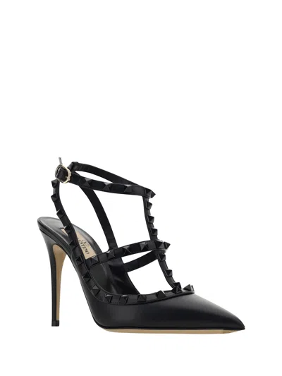 Valentino Studded Leather Decollete Pumps In Black