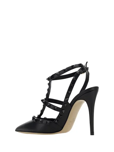 Valentino Studded Leather Decollete Pumps In Black