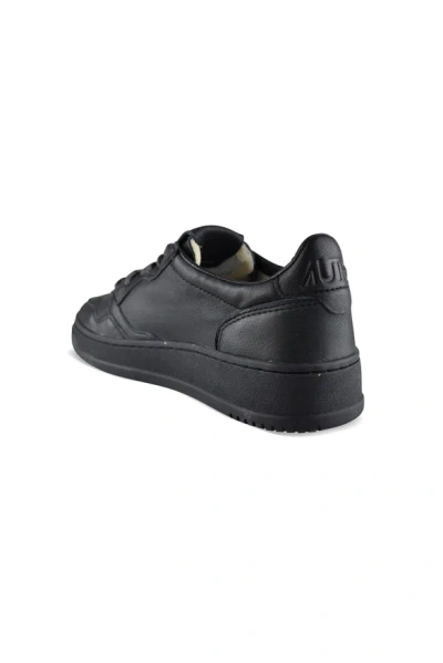 Autry Medalist Sneakers In Black