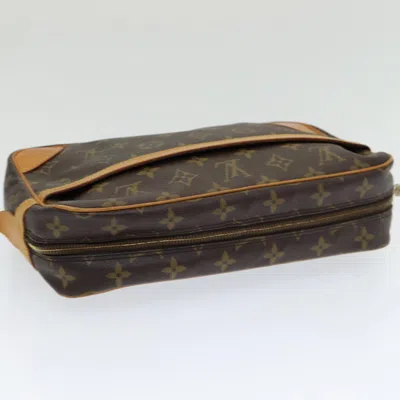 Pre-owned Louis Vuitton Compiegne 28 Brown Canvas Clutch Bag ()