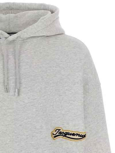 Jacquemus Hooded Sweater With Drawstring And Ribbed Finish In Gray