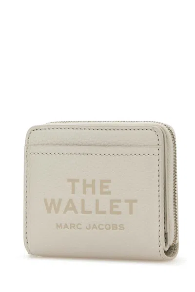 Marc Jacobs Women Ivory Leather Wallet