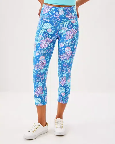 Lilly Pulitzer Upf 50+ Luxletic 21" Weekender High Rise Crop Legging In Blue