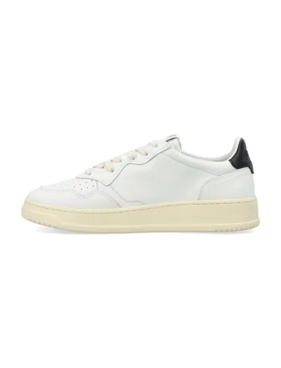 Autry Medalist Low Sneakers