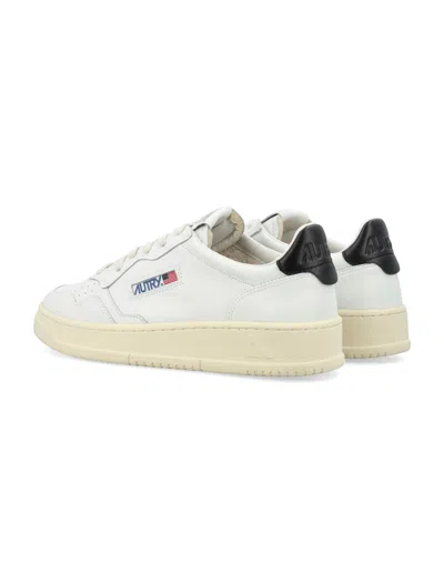 Autry Medalist Low Sneakers