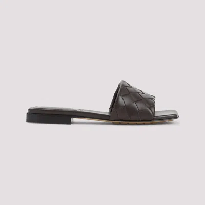 Bottega Veneta Flat Sandals With Intrecciato Leather Strap In Brown
