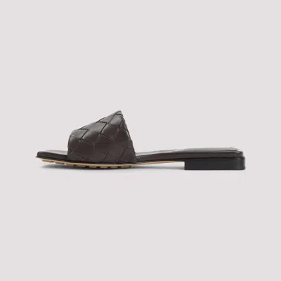 Bottega Veneta Flat Sandals With Intrecciato Leather Strap In Brown