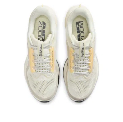 Nike (wmns)  Pegasus Premium 'sail Alabaster' In Neutral
