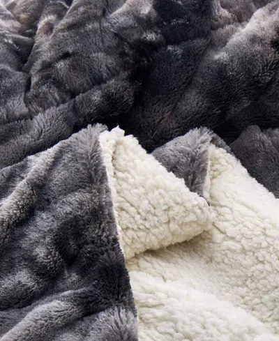 Unikome Reversible Medium Weight Plush Faux Fur Comforter, King