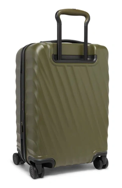 Tumi 22-inch 19 Degrees International Expandable Spinner Carry-on
