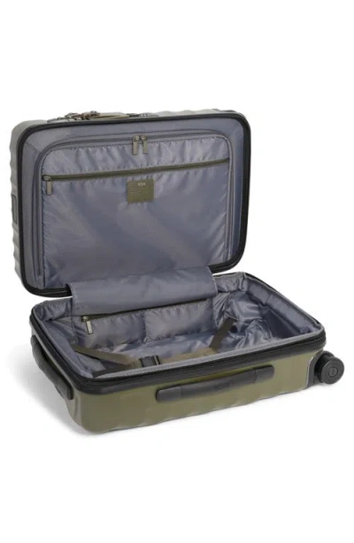 Tumi 22-inch 19 Degrees International Expandable Spinner Carry-on
