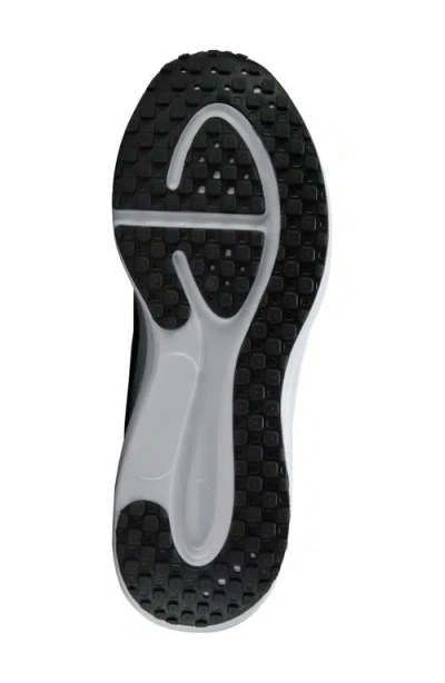 Nike Revolution 8 Running Shoe