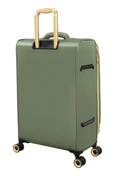 It Luggage Plenitude Ii 21-inch Softside Carry-on
