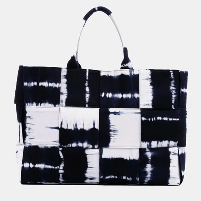 Pre-owned Bottega Veneta Blue Large Denim Intrecciato Tie Dye Arco Tote