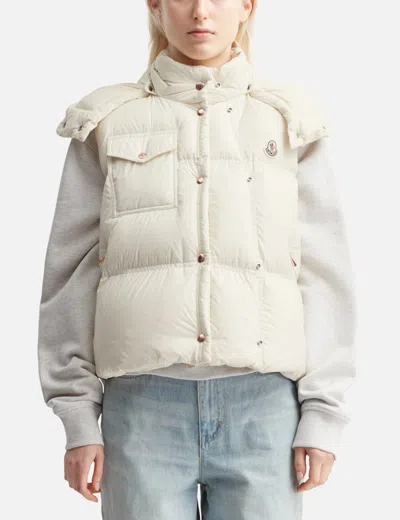 Moncler Pario Hooded Down Gilet