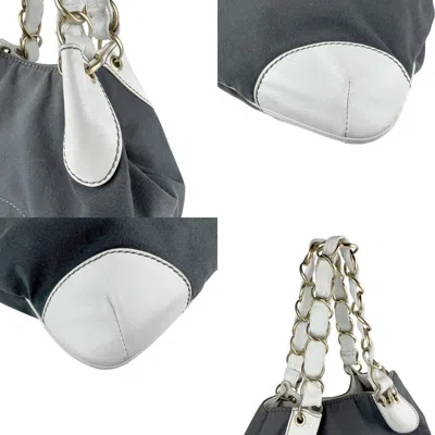 Pre-owned Chanel Gray White Canvas Leather Shoulder Bag ()