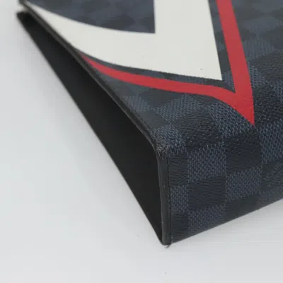 Pre-owned Louis Vuitton Pochette Voyage Black Canvas Clutch Bag ()