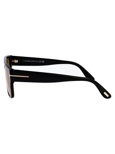 Tom Ford Squared Sunglasses Ft0907 01 E In Brown