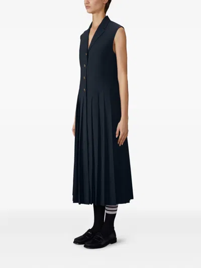 Thom Browne Sleeveless Pleated Dress In Black