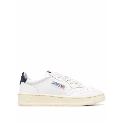 Autry Medalist White Low Top Sneakers With Contrasting Heel Tab In Leather Woman In Multi
