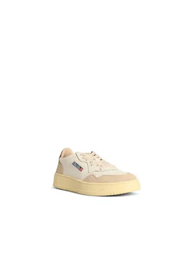 Autry 'medalist Low' White Leather Sneakers