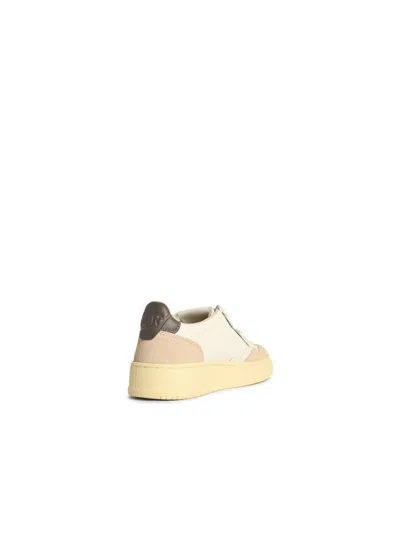Autry 'medalist Low' White Leather Sneakers