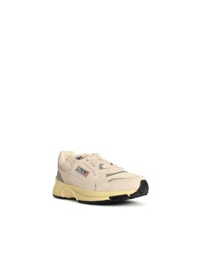 Autry 'hyperway Low' White And Silver Mesh And Suede Sneakers