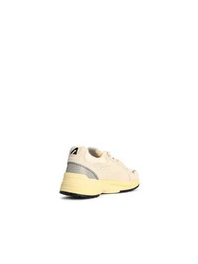 Autry 'hyperway Low' White And Silver Mesh And Suede Sneakers