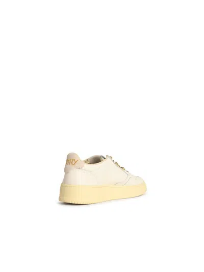Autry 'medalist Low' White And Gold Leather Sneakers