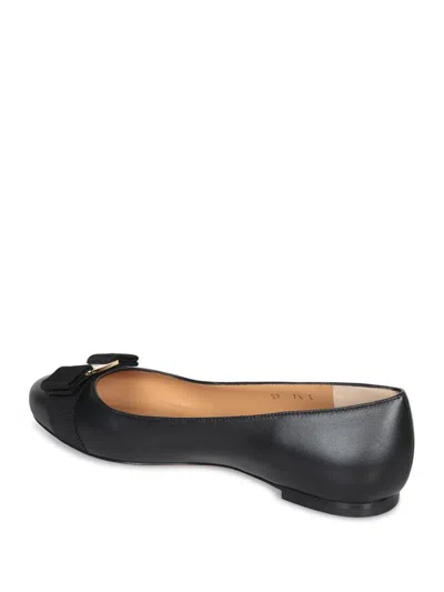 Ferragamo Glossy Leather Ballerinas With Bow Accent In Gray