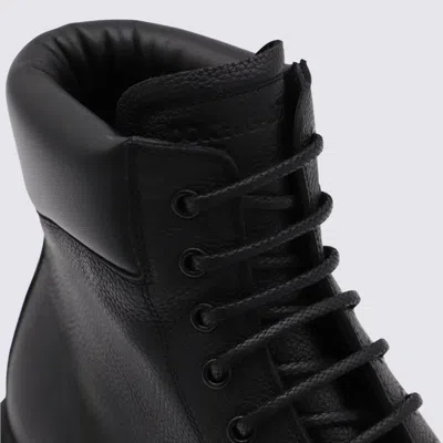 Dolce & Gabbana Grained Leather Lace-up Ankle Boots In Black