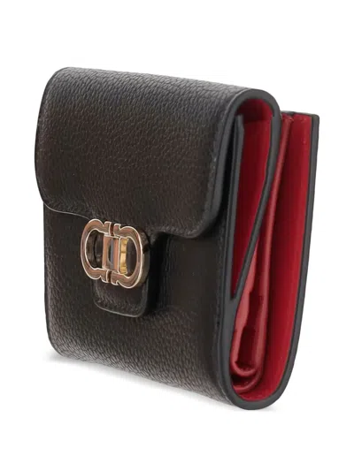 Ferragamo Gancini-plaque Wallet In Black