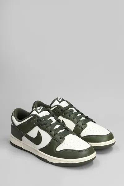 Nike Dunk Retro Low-top Sneakers