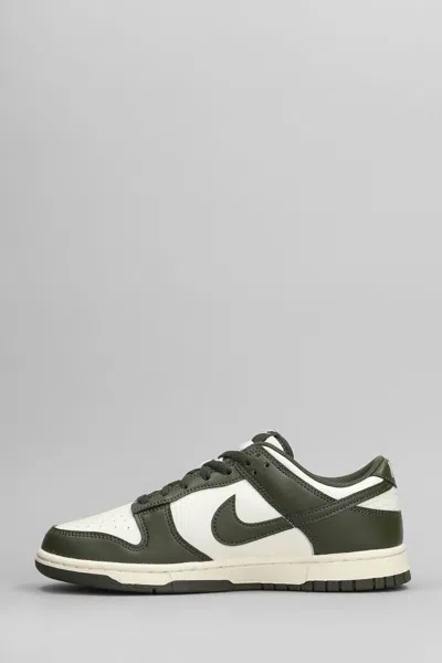 Nike Dunk Retro Low-top Sneakers