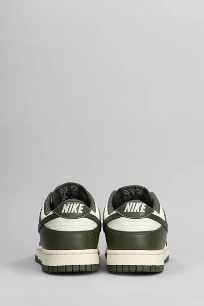 Nike Dunk Retro Low-top Sneakers