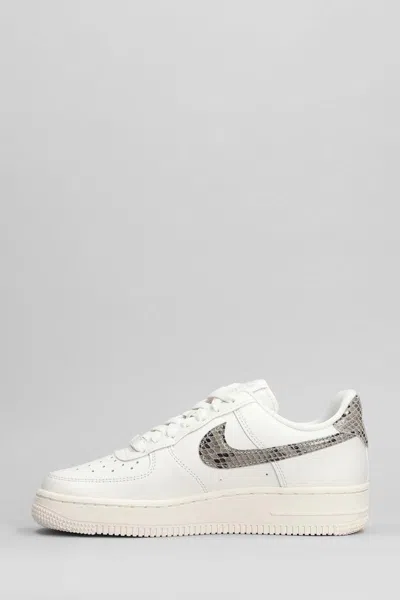 Nike Air Force 1 07 Sneakers In White Leather In White