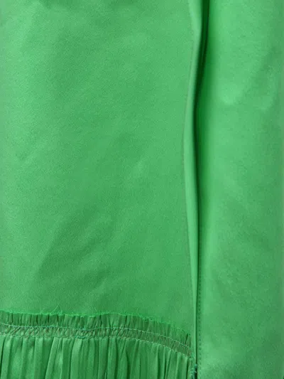 Maria Lucia Hohan Capes