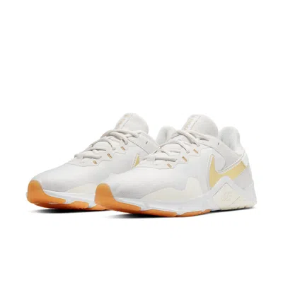 Nike (wmns)  Legend Essential 2 Shoes For White/golden
