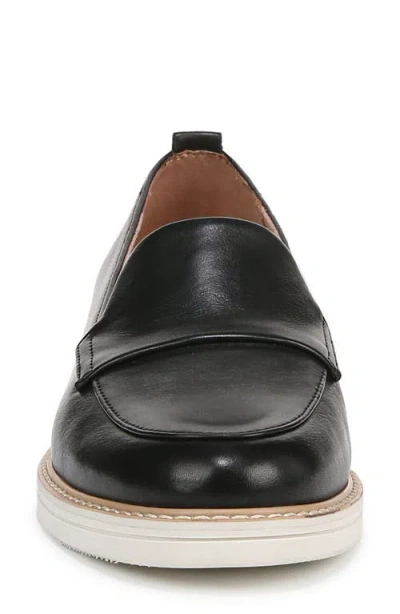 Naturalizer Taylin Loafer