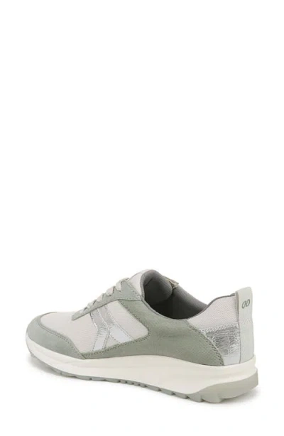 Naturalizer Shay Sneaker