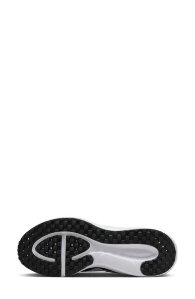 Nike Revolution 8 Running Shoe In Black