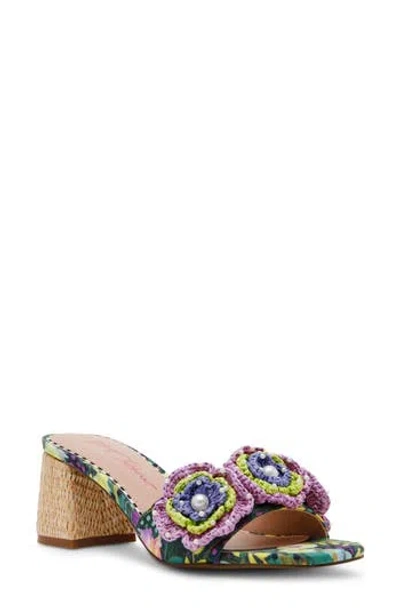 Betsey Johnson Dietrich Slide Sandal
