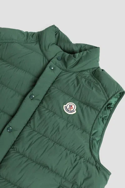Moncler Piumino Smanicato Barthe In Nylon Verde Scuro  Uomo In Green