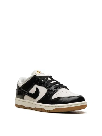 Nike Dunk Low Lx Sneakers