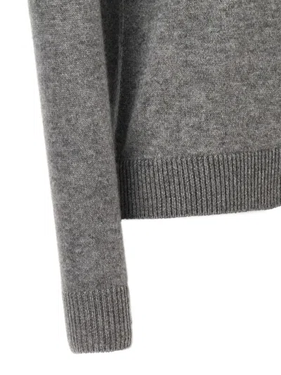 Theory Fitted Cashmere Sweater With Crew Neck In Gray