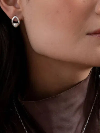 Dower & Hall Waterfall Stud Earrings In Neutral